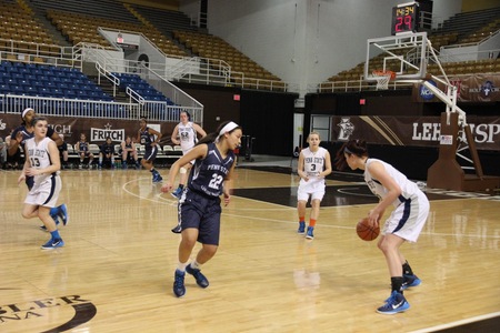 Women's Basketball Dominates Penn State Mont Alto, 99-55
